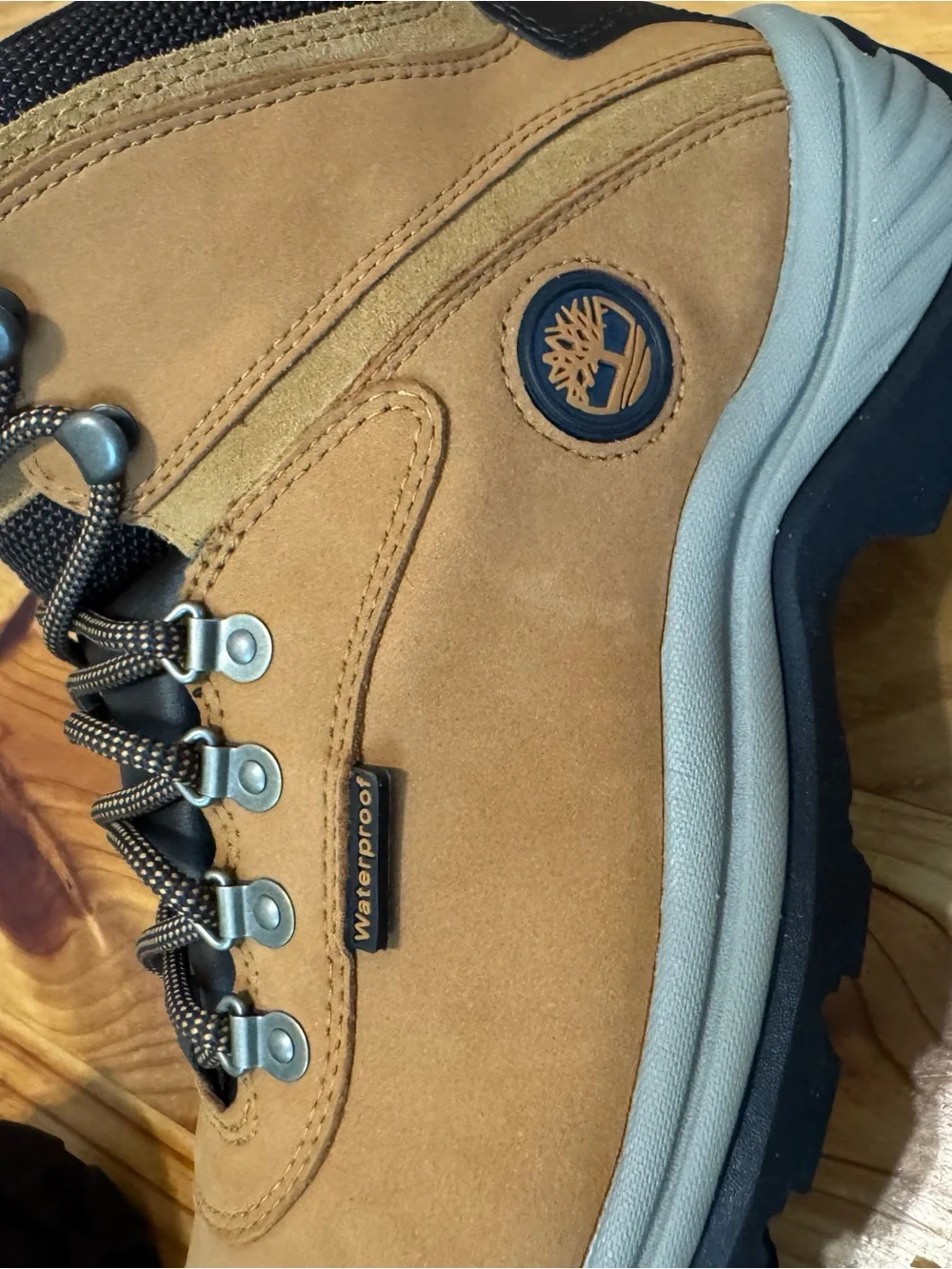 Timberland Men's Brown Waterproof Hiking Boots US Size 9 MPN TB114176231 NIB
